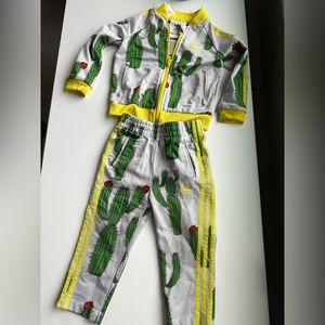 Adidas mini rodini sweat suit 12-18 months